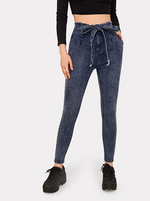 

Solid Raw Trim Belted Skinny Jeans, Navy, Aleksandra J