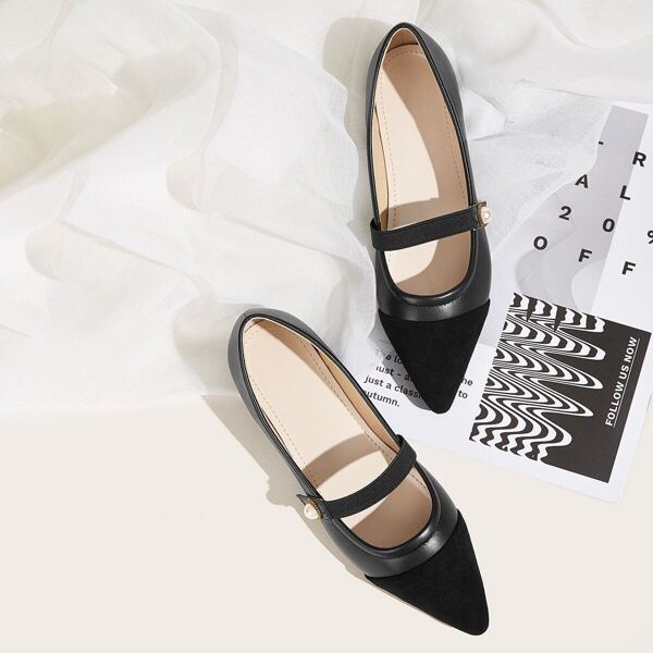 

Elastic Strap Detail Point Toe Flats