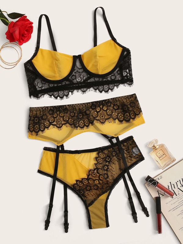 

Eyelash Lace Underwire Garter Lingerie Set, Yellow