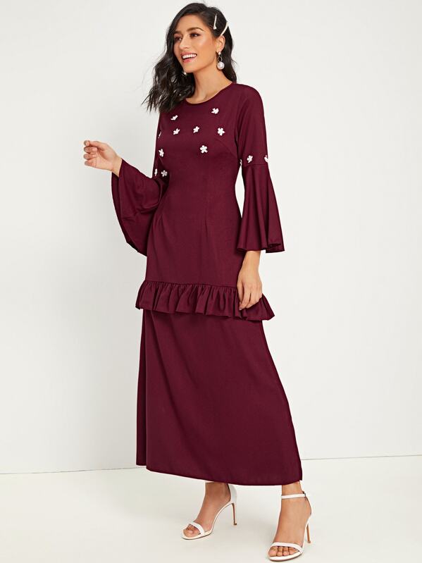 

Appliques Detail Ruffle Trim Dress, Burgundy, Jessica B