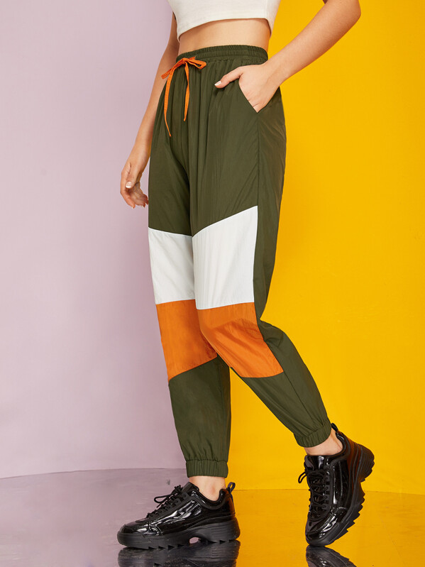

Contrast Panel Drawstring Windbreaker Carrot Pants, Army green, Tasha