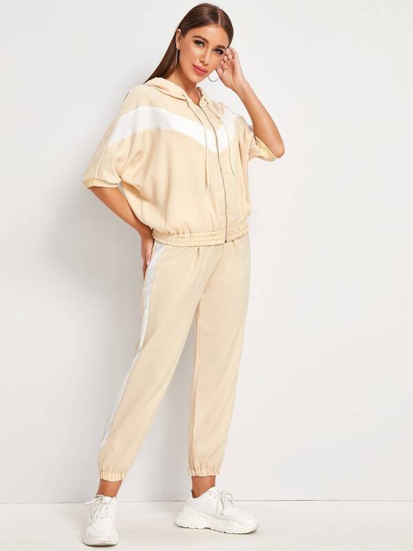 

Chevron Print Zip Through Sweatshirt & Sweatpants Set, Beige, Hanna