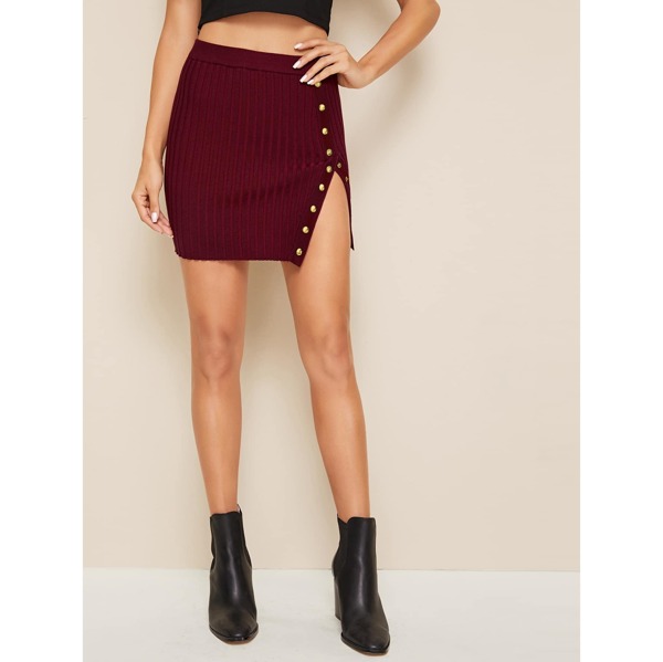 

Single Button Side Slit Sweater Skirt