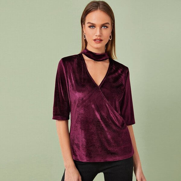 

Velvet Keyhole Neck Half Sleeve Tee, Burgundy