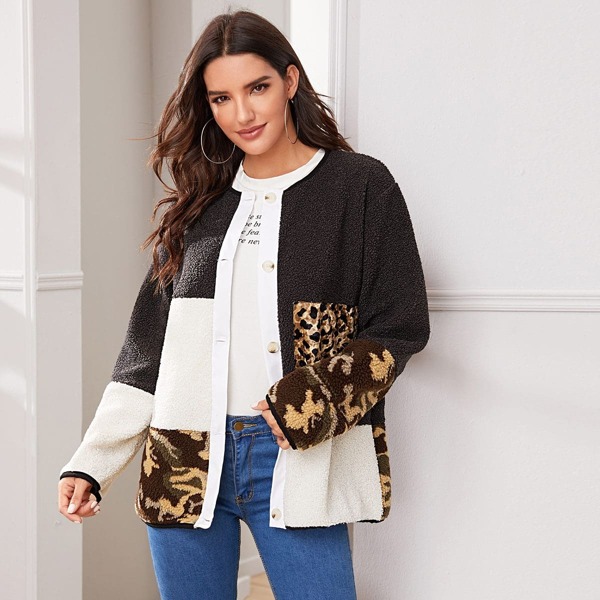 

Contrast Leopard Panel Button Front Teddy Coat