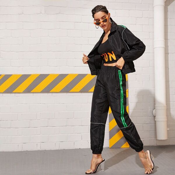 

Contrast Binding Windbreaker Jacket With Side Stripe Pants