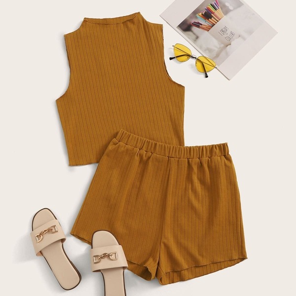 

Solid Ribbed Tank Top & Elastic Waist Shorts