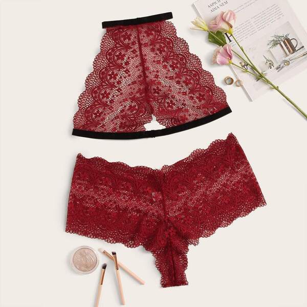 

Plus Floral Lace Lingerie Set, Burgundy