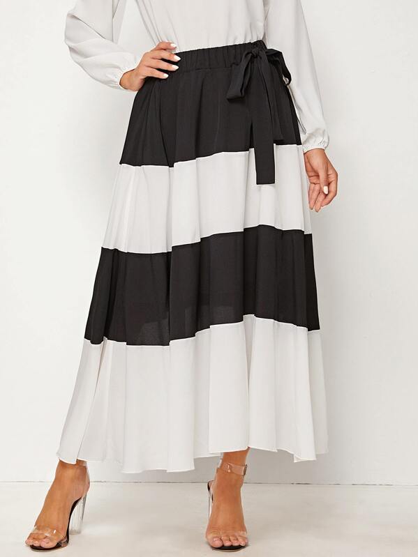 

Two Tone Knot Detail Longline Skirt, Black and white, Gabe