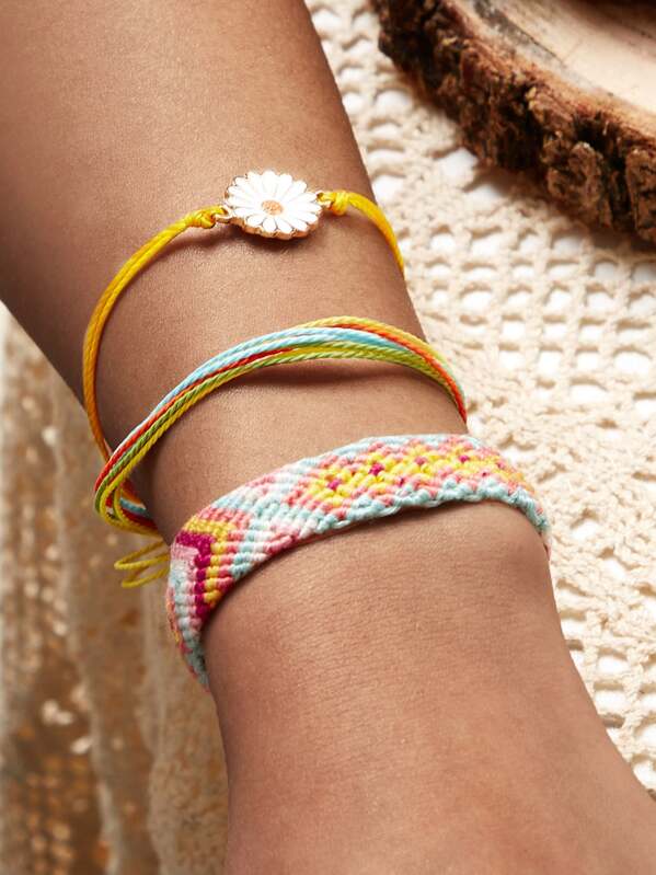 

Daisy Decor String Bracelet 3pcs, Multicolor