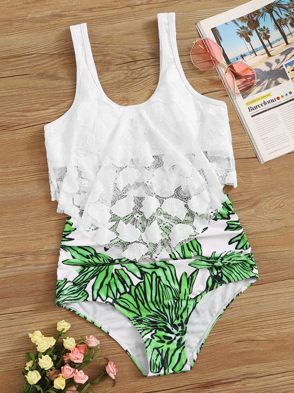 

Appliques Hanky Hem Top With Tropical Bikini Set, Multicolor