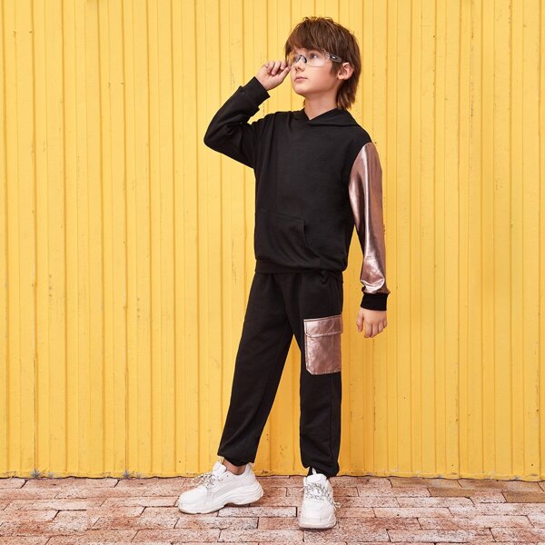 

Boys Pocket Detail Metallic Sleeve Hoodie & Sweatpants Set, Black