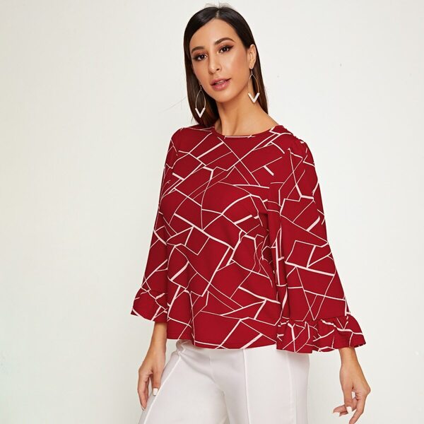 

Geo Print Exaggerate Bell Sleeve Top