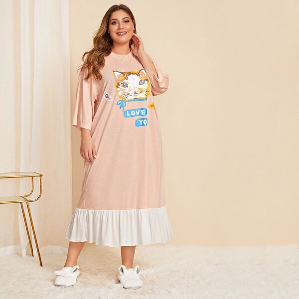 

Plus Graphic Print Contrast Ruffle Hem Nightdress, Pink pastel