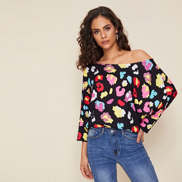

Batwing Sleeve Allover Print Tee