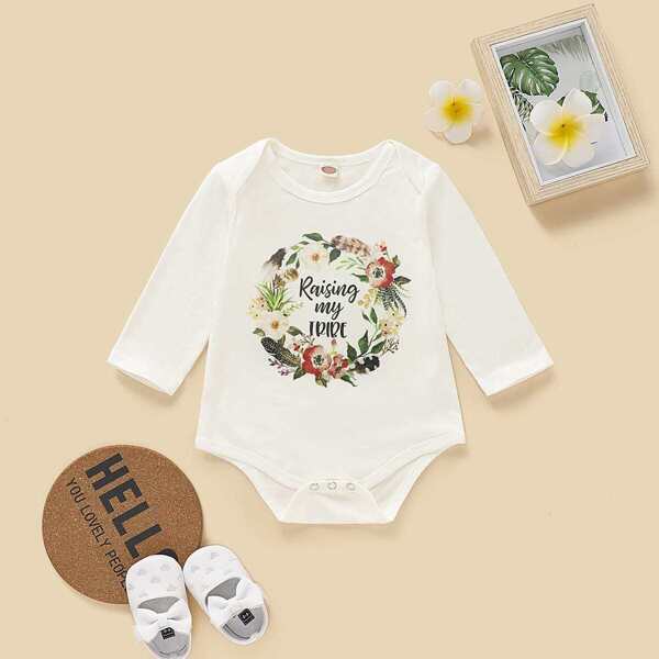 

Baby Girl Floral And Letter Graphic Romper, White