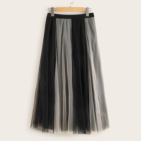 

Two Tone Pleated Hem Mesh Skirt