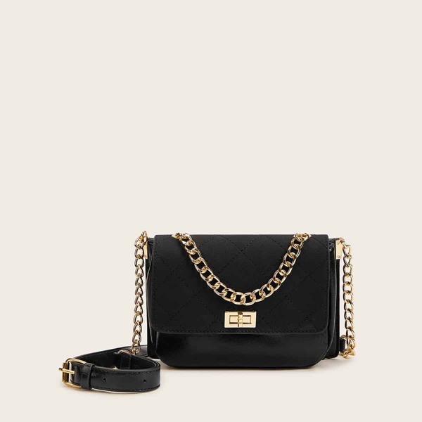 

Twist Lock Flap Chain Bag, Black