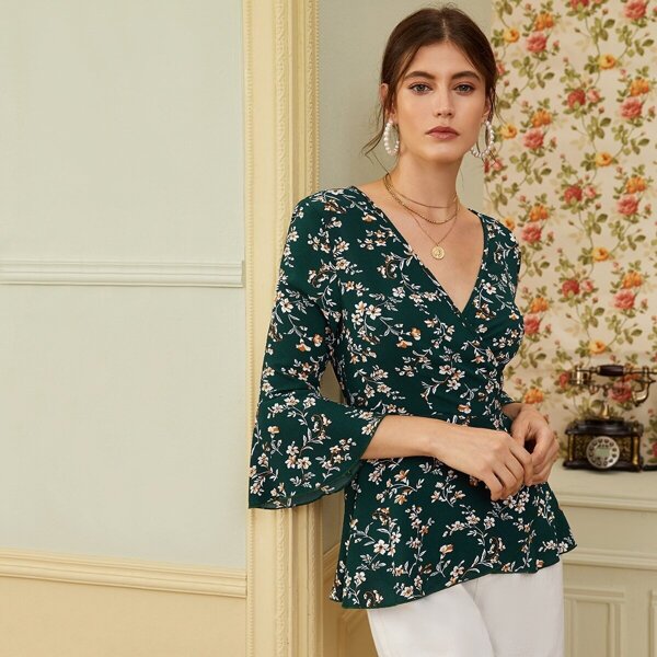 

Surplice Front Floral Print Flounce Sleeve Blouse