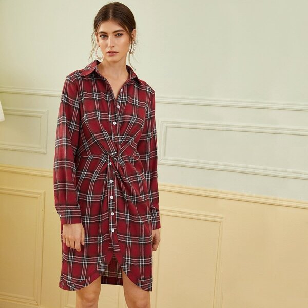 

Twist Plaid Curve Hem Shirt Dress, Burgundy
