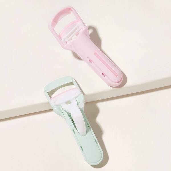 

Random Color ABS Eyelash Curler 1pc