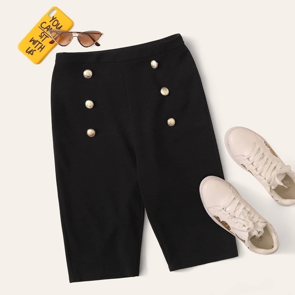 

Button Detail Skinny Shorts