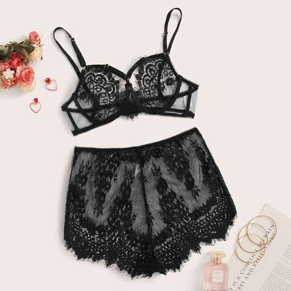 

Floral Lace Sheer Underwire Lingerie Set