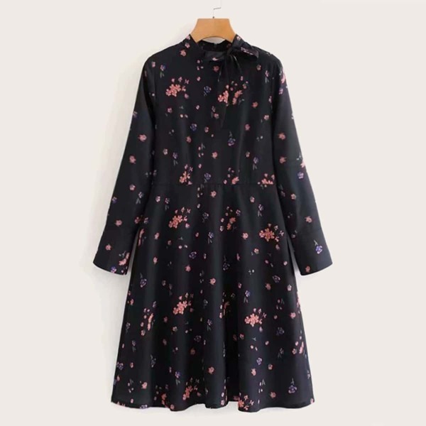 

Ditsy Floral Tie Neck Chiffon Dress