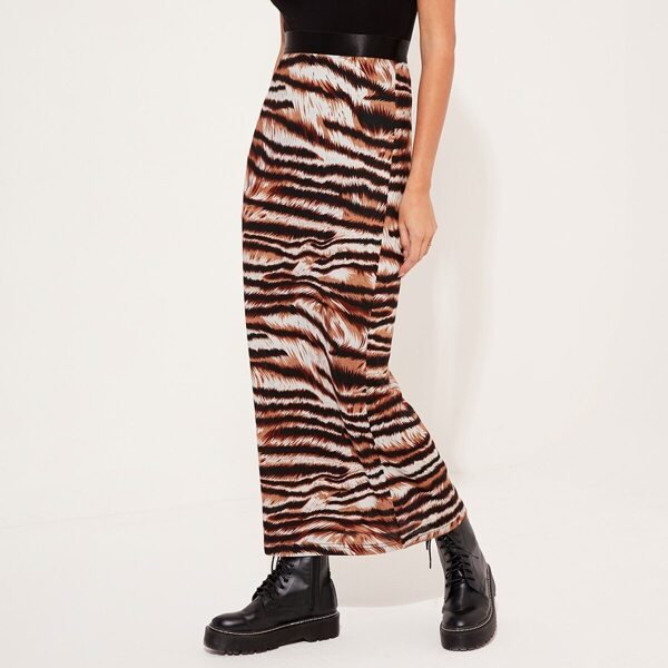 

Contrast Waist Tiger Print Skirt