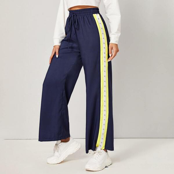 

Studded Contrast Tape Drawstring Pants, Navy