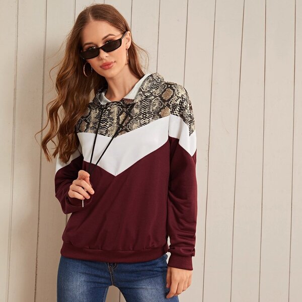 

Snakeskin Print Colorblock Drawstring Hoodie