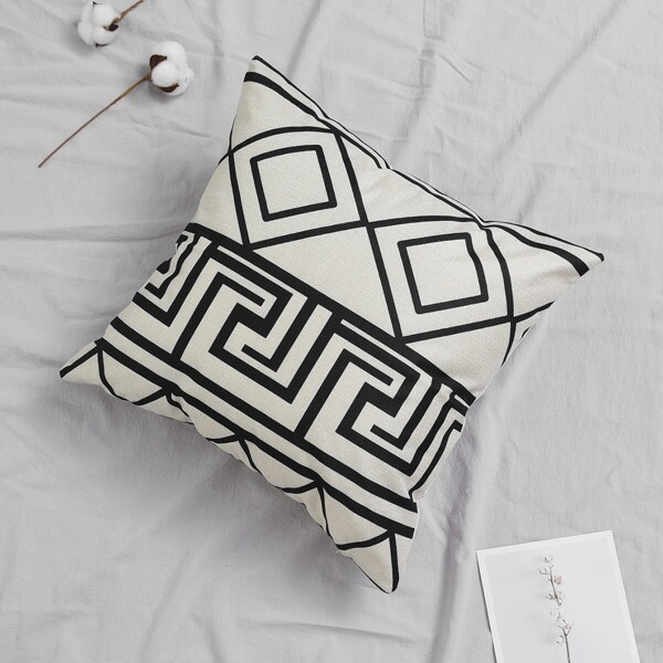 

Geometric Pattern Cushion Cover