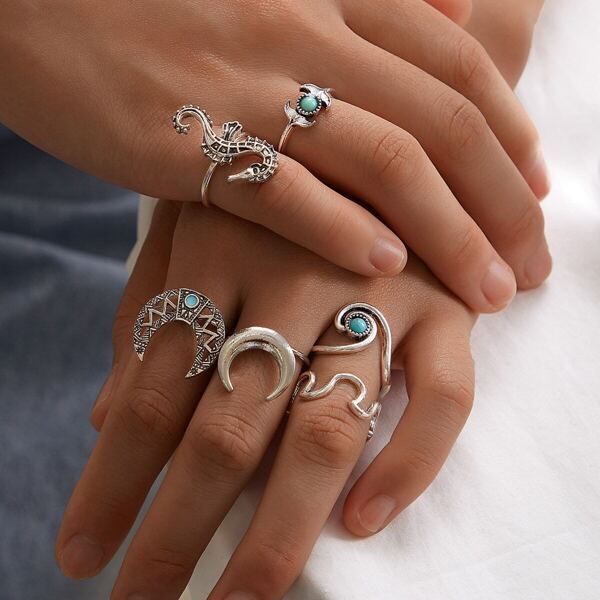 

Moon & Seahorse Decor Ring 6pcs, Silver