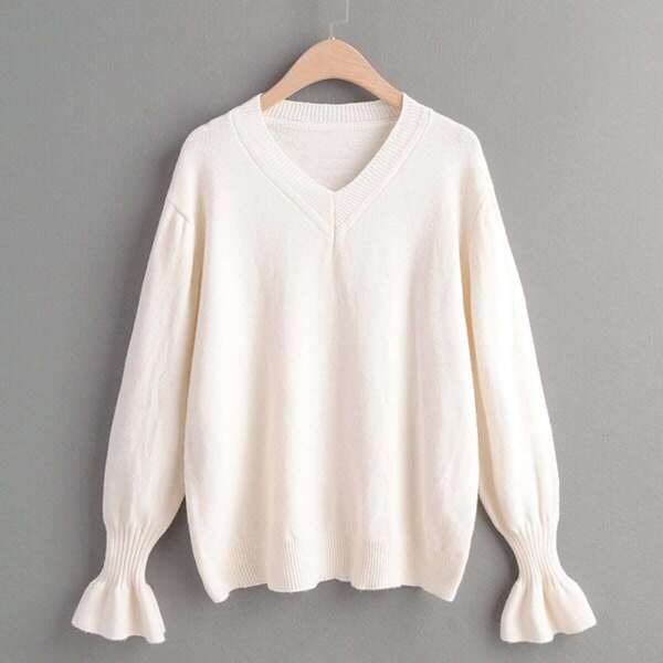

Solid V-Neck Flounce Sleeve Sweater