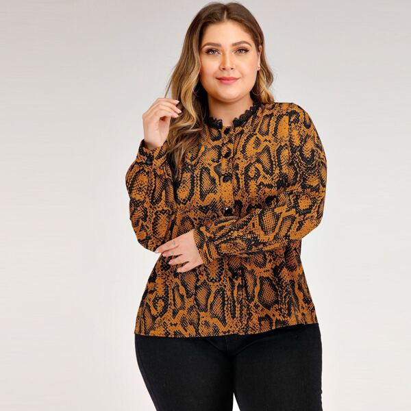 

Plus Lace Trim Snakeskin Print Blouse, Multicolor