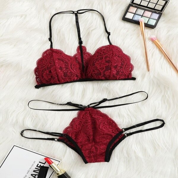 

Plus Lace Lingerie Set, Red