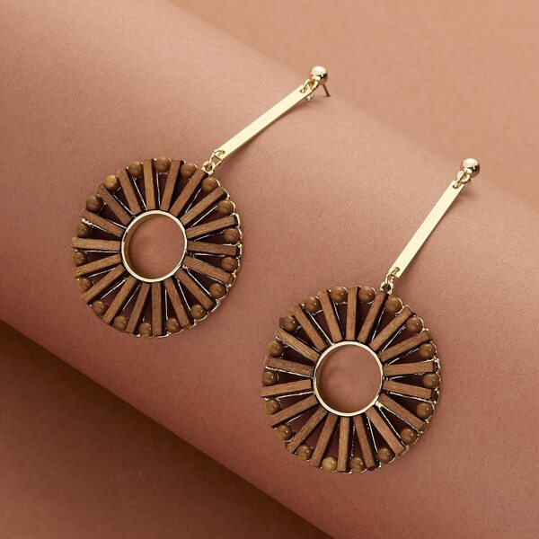 

Wood Detail Circle Dangling Earrings