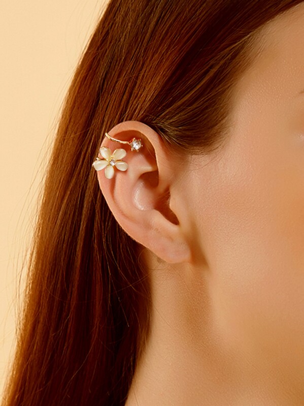 

Rhinestone Detail Flower Ear Clip 1pc, Gold