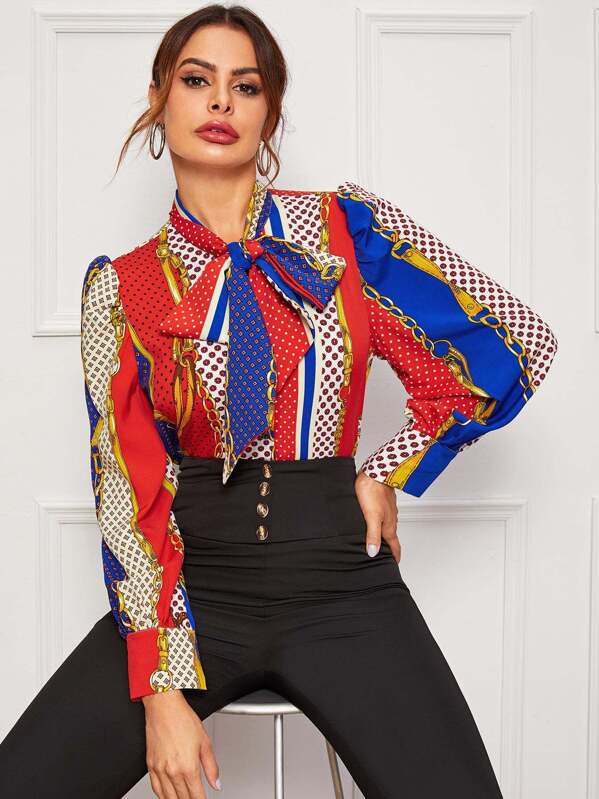 

Tie Neck Chain And Geo Print Blouse, Multicolor, Andy