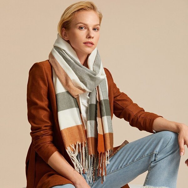 

Plaid Pattern Tassel Fringe Scarf, Multicolor