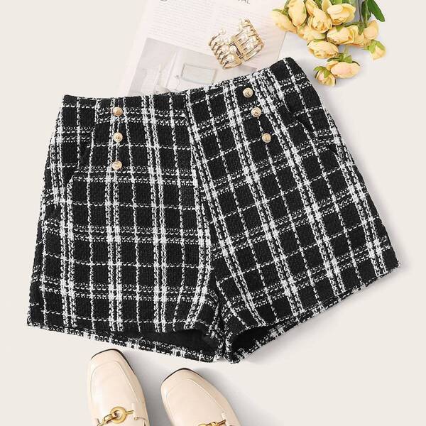 

Plaid Double Button Tweed Straight Shorts, Black and white