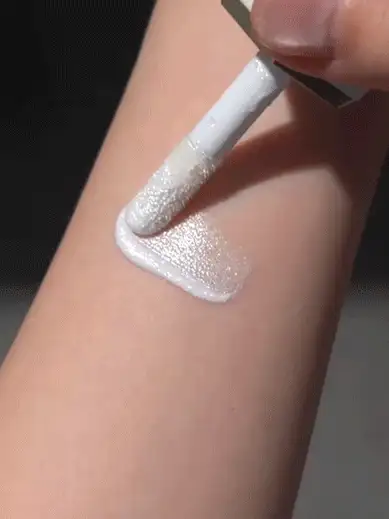 Glow Bloom Liquid Highlighter-06 Silver Ice