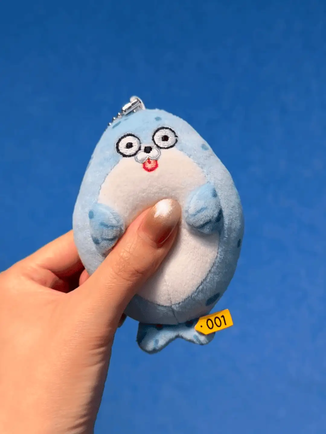 SEALOOK X SHEIN Soft & Cute Sea Lion Pendant, Can Be Hanged On Bag, Key, Etc. - Baby Blue - View 2