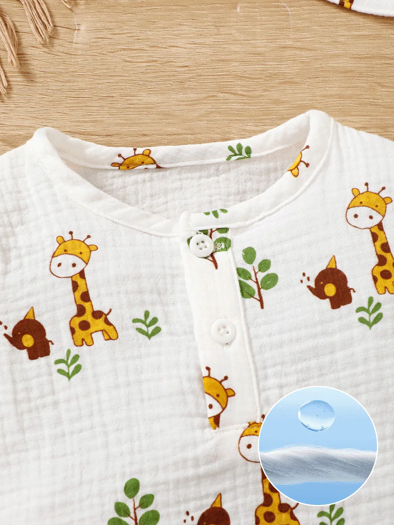 SHEIN Vintaside Kids 夏季嬰兒男童卡通長頸鹿圖案圓領短袖上衣和短褲休閒套裝