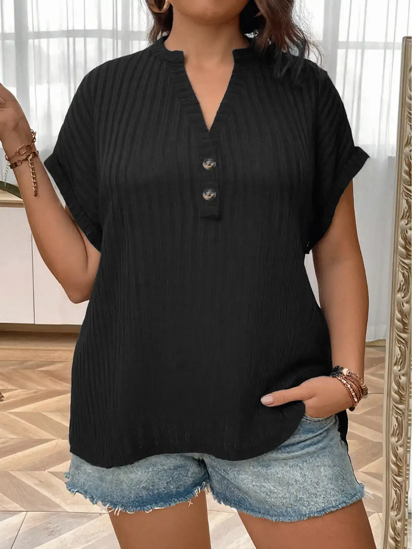 EMERY ROSE Plus Size Women Casual Notched V Neck Loose T-Shirt, Suitable For Party, Gathering, Street Walk, Vacation, St. Patrick's Day, Easter, Valentine's Day, Christmas, Thanksgiving, Soft, Comfortable, Versatile, Slimming, Fashionable Spring/Summer, Independence Day