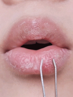 SHEGLAM Bubble Buff Exfoliante labial Marca Belleza Maquillaje Maquullaje Cosmética para Mujeres Niñas Perfecto para Invierno Primavera Ideal para Y2K Elegante Moda Adecuado para Cumpleaños San Valentín Regalo Fiesta Listo Mejor Color - Bubble Bath - Añade 2