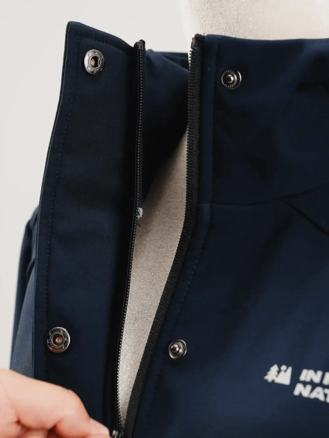 In My Nature 女式字母印花长袖拉链连帽休闲夹克