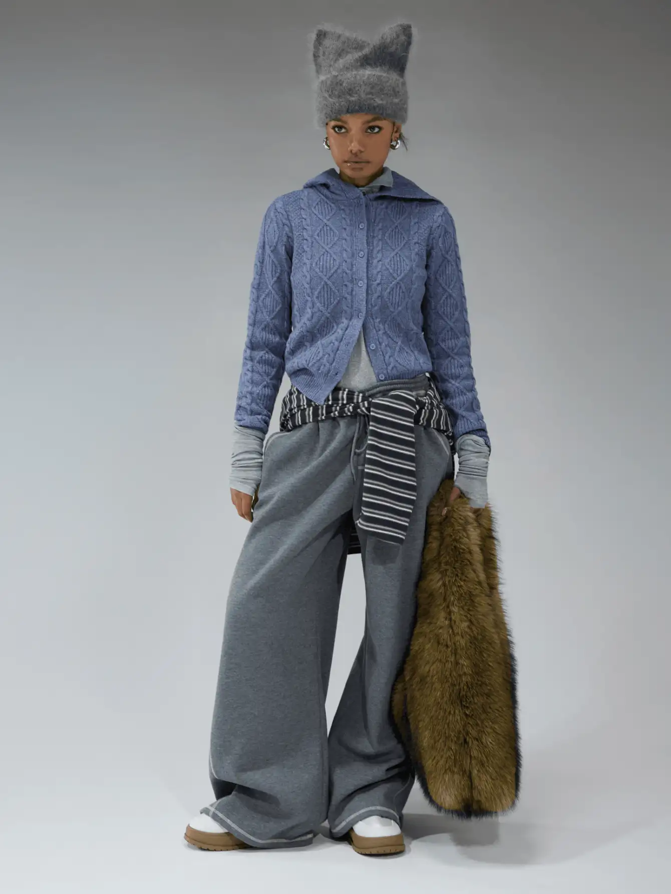 COUREZ 超低腰宽松运动裤，撞色缝线细节 / Y2K 冬季女装阔腿裤女士运动裤女士夏季服装 - 淺灰色 - 查看 2