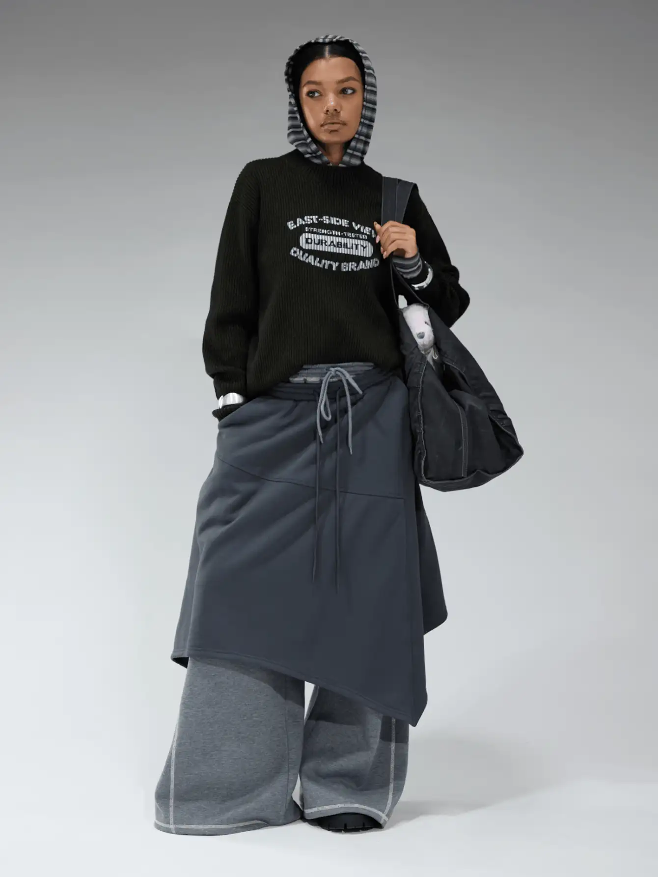 COUREZ Boxy Rib Sweatshirt With Front Graphic /Y2K Sweatshirts For Women Spring Clothes For Women Cozy - Dark Grey - View 2