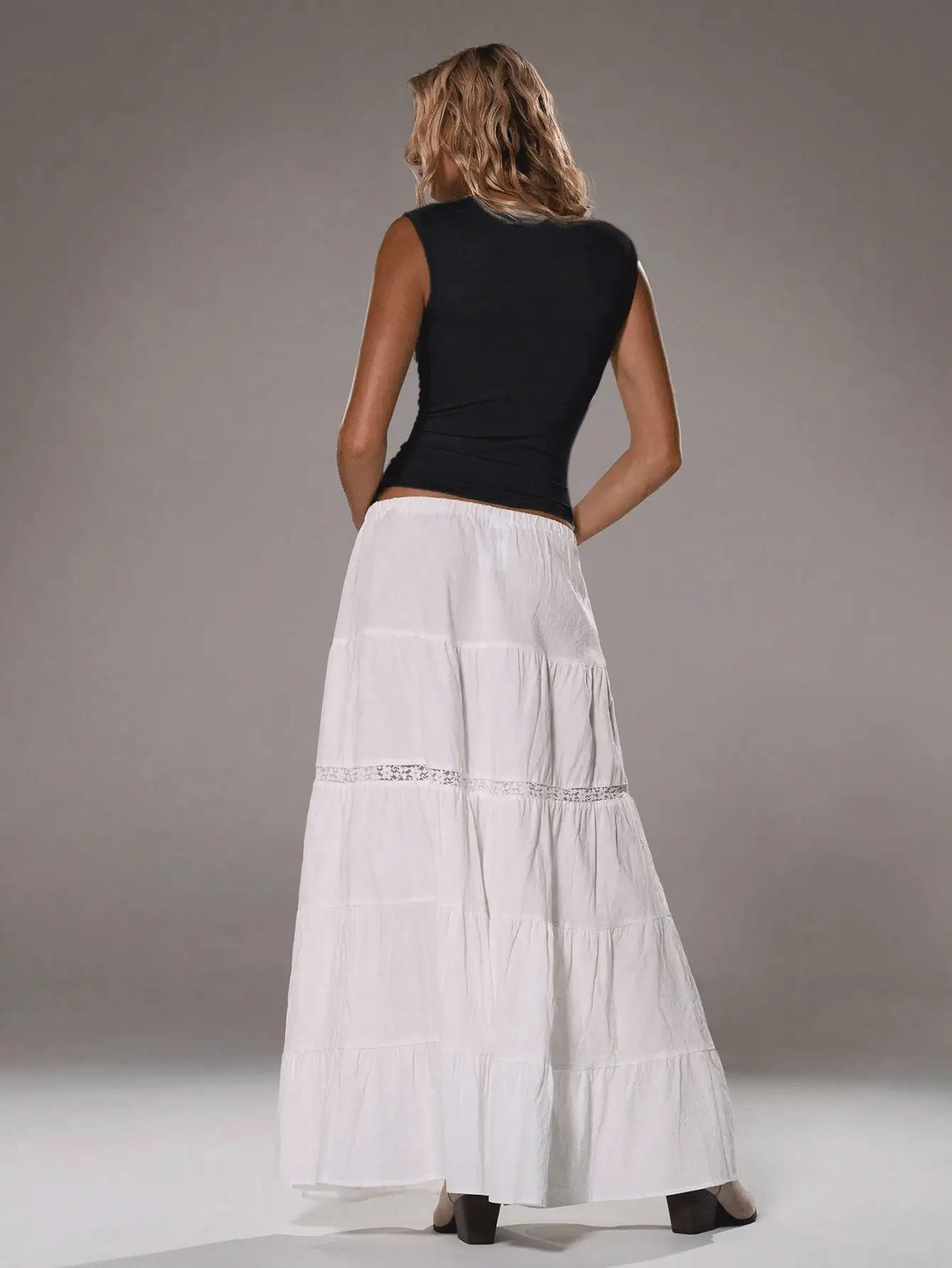 SHEIN Tall High-Cut Casual Versatile Deep V Slim Fit Black Tank Top For Women - Black - View 2